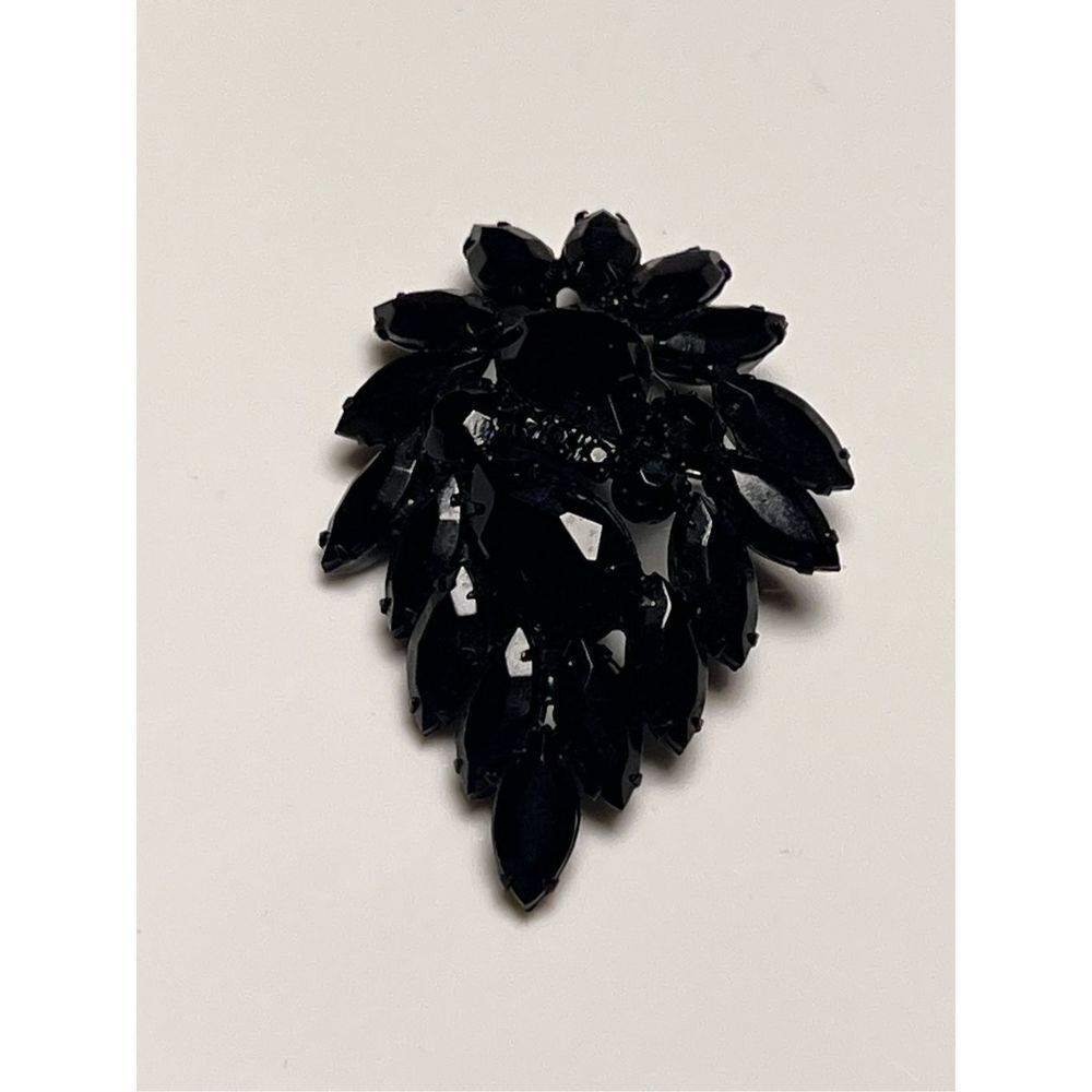 Large Vintage Signed Weiss Mourning Jewelry All Black Stone Designer Brooch